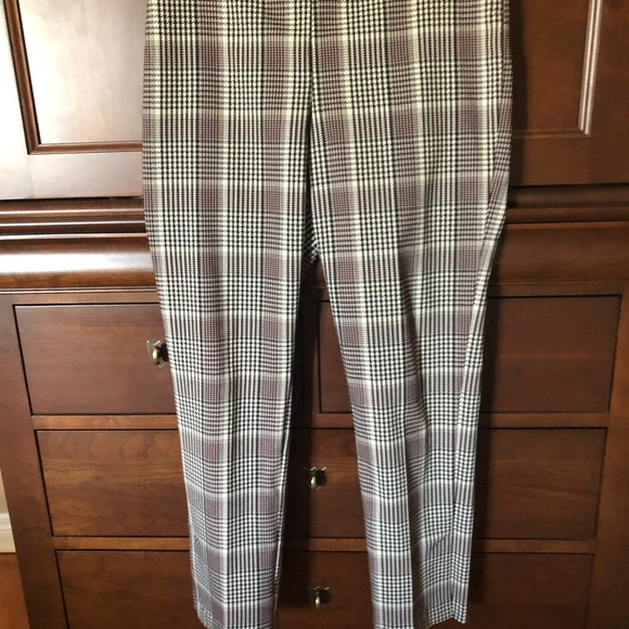 Pants up - Picture 2 of 6